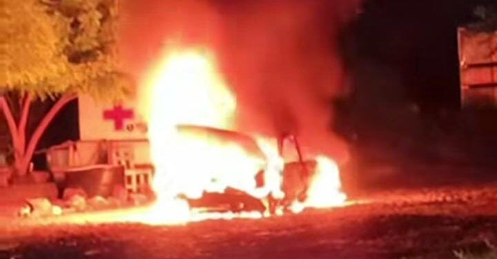 Incendio Por Cortocircuito Reduce A Chatarra Un Vehículo En Múgica