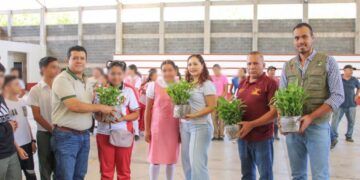 Irma Moreno Lidera Cruzada De Reforestación Desde Las Aulas, Con Jóvenes De Buenavista 23 Vinculado A Proceso, Policía Municipal De Zamora, Presunto Responsable De Violación En Agravio De Una Adolescente