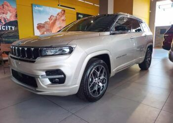 Roba Grupo Armado Camioneta A La Ex Diputada Brenda Fraga, En Uruapan