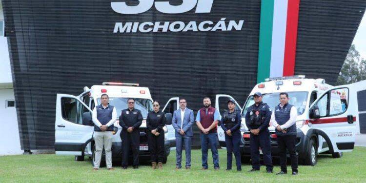 SSP recibe dos nuevas ambulancias para brindar atención de urgencias médicas 1 Su celular, hunde al secretario de Jiquilpan; La sombra del “Ejército Purépecha”