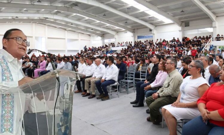 Tecnm Campus Apatzingán Celebra 31 Aniversario Con Histórica Expansión Y Transparencia Bajo El Liderazgo Del Ingeniero Fidel Báez 21 Aseguran Una Troca Con Una Granada, 11 Explosivos Para Drones Y 430 Balas Útiles En La Comunidad De Acatlán En Apatzingán