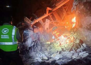 Comando Armado Ataca La Presidencia Municipal De Zinapécuaro Y Lanza Explosivos Desde Drones