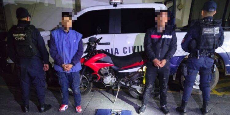 Asegurados 2 hombres en posesión de arma de fuego en Uruapan: SSP 1 Asegurados 2 hombres en posesión de arma de fuego en Uruapan: SSP