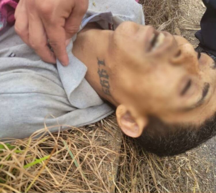 Hallan A Hombre Sin Vida En Vía Pública De Apatzingán; Investigan Causas De Su Muerte 20 Hallan A Hombre Sin Vida En Vía Pública De Apatzingán; Investigan Causas De Su Muerte