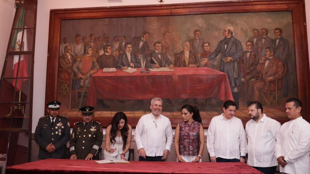 Fanny Arreola Pichardo Y Alfredo Ramírez Bedolla Conmemoran En Apatzingán El 211 Aniversario De Su Constitución