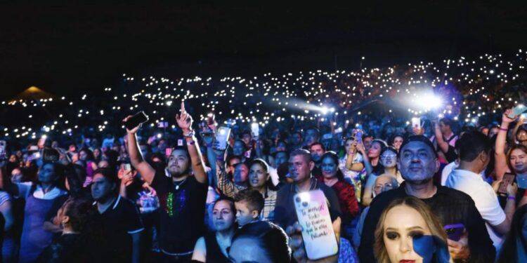 Orgullo, tradición y alegría: así arrancaron las Fiestas Octubrinas 2025 en Apatzingán