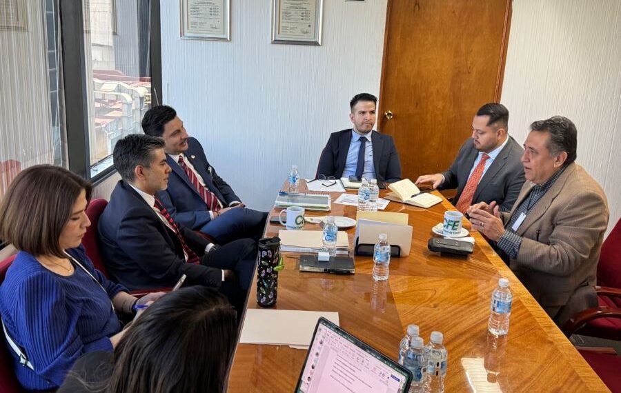 José Luis Cruz Lucatero Gestiona Ante La Cfe Una Tarifa Eléctrica Más Justa Para Apatzingán