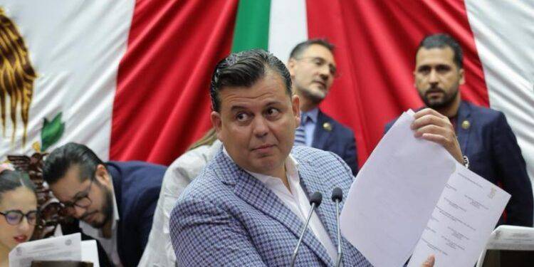 Memo voto contra el abusivo presupuesto - El día de Michoacán