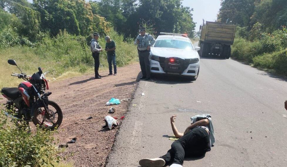 Motociclista Resulta Herido En Colisión Con Unidad De La Guardia Nacional En Apatzingán 19 Motociclista Resulta Herido En Colisión Con Unidad De La Guardia Nacional En Apatzingán