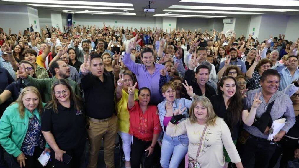 Nosotros Sí Creemos En Los Líderes De Las Colonias: Alfonso Martínez