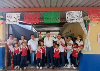 Comando Armado Ataca La Presidencia Municipal De Zinapécuaro Y Lanza Explosivos Desde Drones