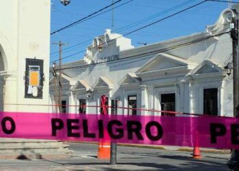 Comando Armado Ataca La Presidencia Municipal De Zinapécuaro Y Lanza Explosivos Desde Drones