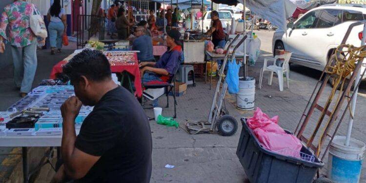 Comerciantes piden mantener desfile del 22 de octubre por impacto en ventas