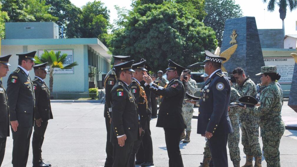 Ascienden A Personal Militar En Una Ceremonia En La 43ª Zona Militar De Apatzingán