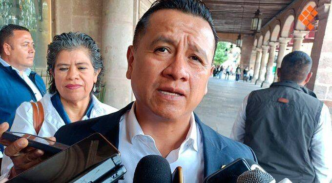Con siete disparos de 9 milímetros fue el Asesinato de Carlos Manzo 1 Fanny Arreola cierra la expo feria octubrina junto a Pancho Barraza