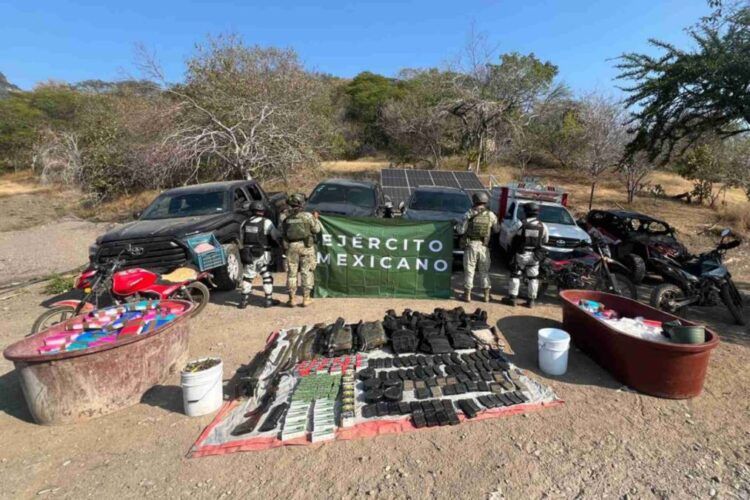 Más De 300 Kilogramos De Droga Y 14 Armas Largas Asegurados En Huetamo Por Defensa Y Gn 22 Más De 300 Kilogramos De Droga Y 14 Armas Largas Asegurados En Huetamo Por Defensa Y Gn