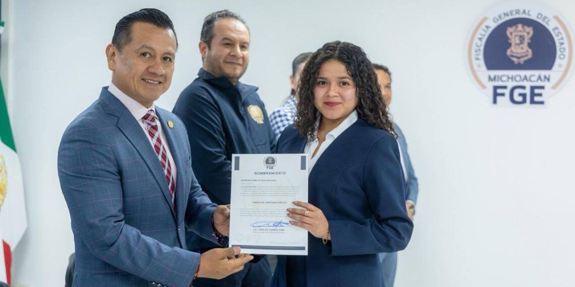 Fge Recibe A Una Nueva Generación De Ministerios Públicos Y Peritos Comprometidos A Trabajar Con Transparencia, Honestidad Y Cercanos A La Gente: Ctp 19 Fge Recibe A Una Nueva Generación De Ministerios Públicos Y Peritos Comprometidos A Trabajar Con Transparencia, Honestidad Y Cercanos A La Gente: Ctp