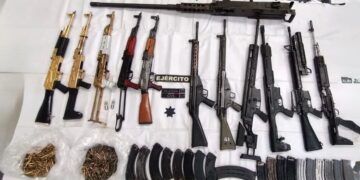 Fuerzas Estatales Y Federales Aseguran Ametralladora Y 11 Fusiles En Huetamo: Ssp