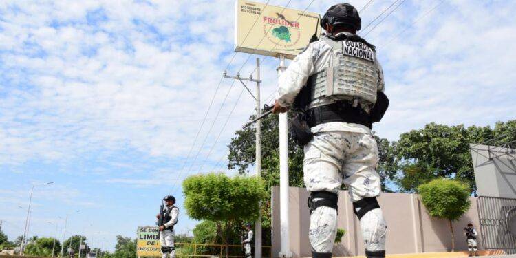 Guardia Nacional Refuerza Seguridad en la Industria Clave del Limón con 70 Efectivos 1 Acuerda Bedolla con transportistas, condonaciones y descuentos para el Buen Fin