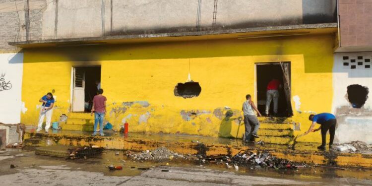 Fge Detiene A Policía Municipal De Ario, Por Homicidio, Tentativa De Homicidio Y Secuestro Agravado En Salvador Escalante