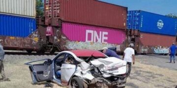 Taxista Se Juega El &Quot;Todas O Nadas&Quot; Contra Un Tren En Carretera Lombardía-Nueva Italia... Y Pierde 28 Habrá Descuento Del 50% En Licencias De Conducir Del Servicio Público: Itransporte