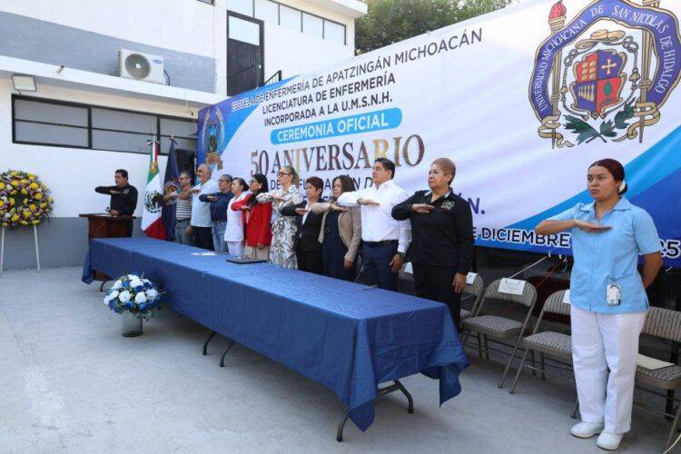 Asiste Rectora Yarabí Ávila Al 50 Aniversario De La Escuela De Enfermería De Apatzingán 20 Va Morón Por Ley Para Proteger La Salud Mental Laboral