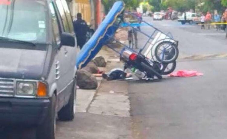 Asesinan A Balazos A Vendedor De Nieves En Zamora 20 Asesinan A Tres Mujeres En Ataque Armado Dentro De Una Vivienda En Zamora