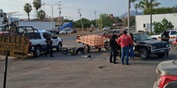 Choque Entre Motocicleta Y Vehículo Deja Un Herido En Apatzingán 16 Miércoles 31, Último Día Del Programa Emplaca Tu Moto: Luis Navarro