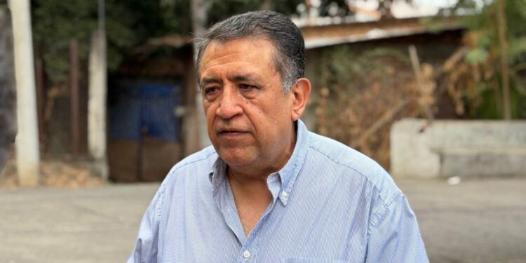 Entrega Bedolla Apoyos A Víctimas De Explosión En Coahuayana