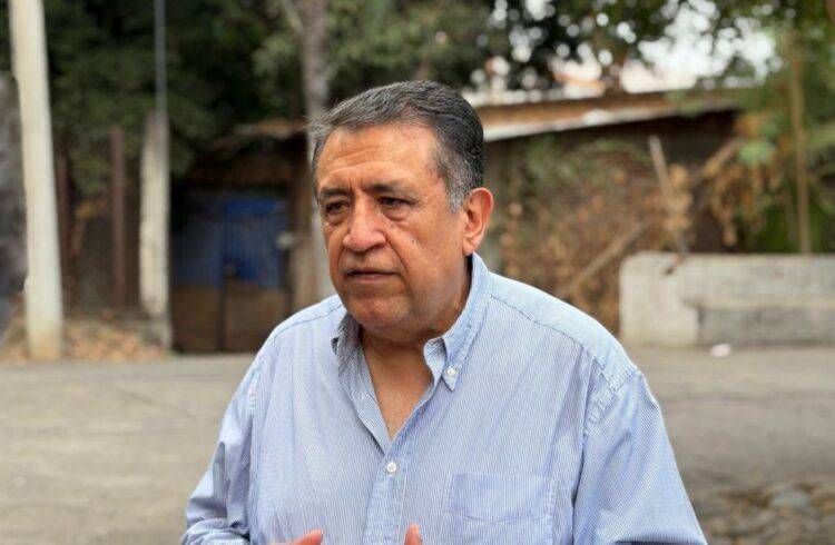 Entrega Bedolla Apoyos A Víctimas De Explosión En Coahuayana