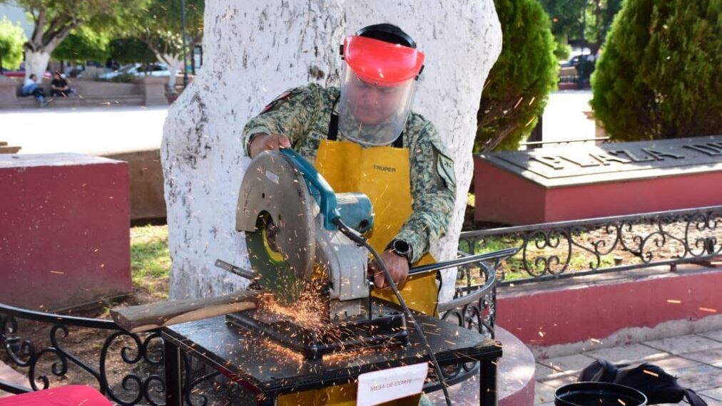 Defensa Continua Con Canje De Armas En Apatzingan