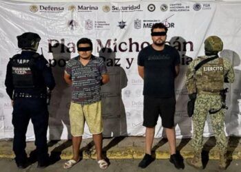 Entrega Bedolla Apoyos A Víctimas De Explosión En Coahuayana