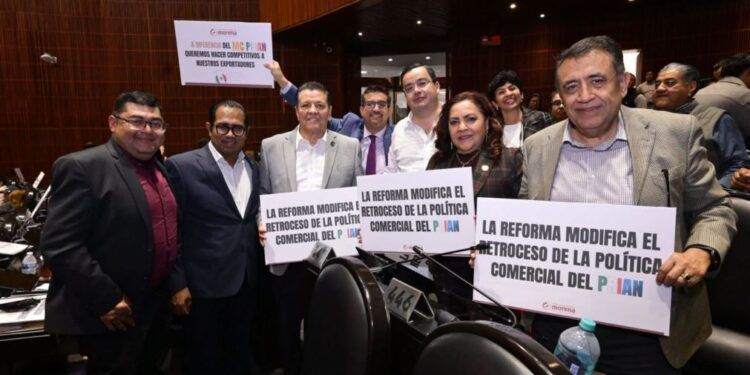 Defender Nuestra Industria Y Garantizar La Salud De Los Mexicanos Es La Prioridad: Cruz Lucatero