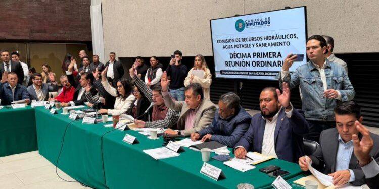 Nueva Ley de Aguas protege a campesinos y productores y garantiza el derecho de todos al agua: Cruz Lucatero 1 Asegurados 14 vehículos robados y 5 personas detenidas en los últimos días: SSP
