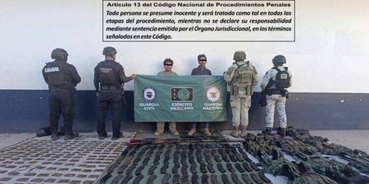 En Parácuaro, Accidente de Camioneta en Puente de Riego Sin Dejar Heridos