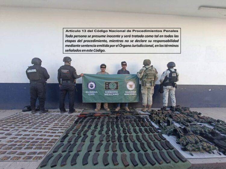 En Parácuaro, Accidente De Camioneta En Puente De Riego Sin Dejar Heridos