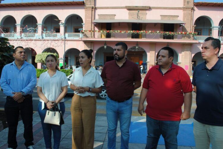 Denuncia Toma &Quot;Ilegal&Quot; E &Quot;Irregular&Quot; Del Palacio Municipal En Apatzingán Por Sindicato 23 Va Morón Por Ley Para Proteger La Salud Mental Laboral