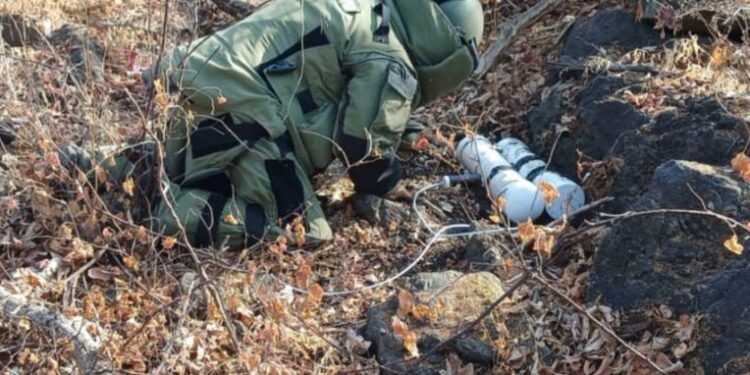 Seis letales bombas artesanales son localizadas y neutralizadas en operativo en las Paredes del Ahogado de Buenavista