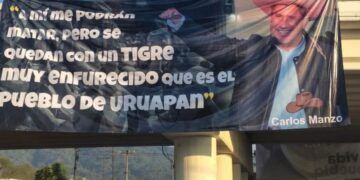 En Parácuaro, Accidente De Camioneta En Puente De Riego Sin Dejar Heridos