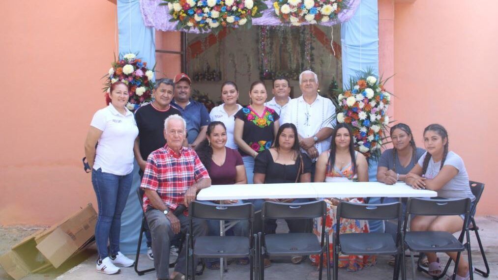 Muere jinete al ser pisoteado por un toro en un jaripeo de Tarímbaro