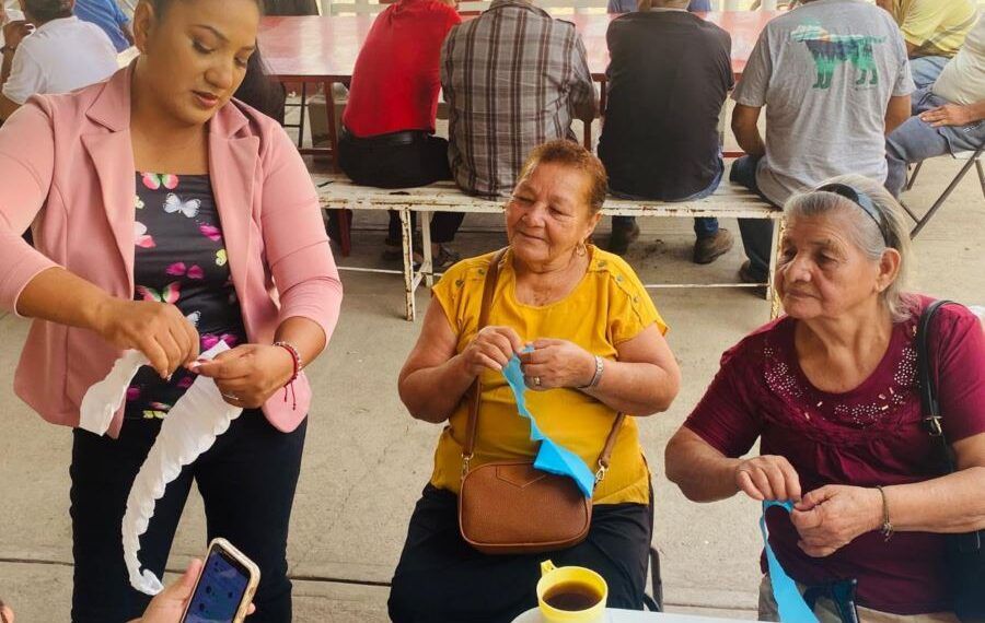 Dif Apatzingán Mantiene Atención Integral Para Adultos Mayores Durante Época Decembrina 19 El Comedor Comunitario Del Dif Apatzingan Seguimos Creando Momentos Especiales