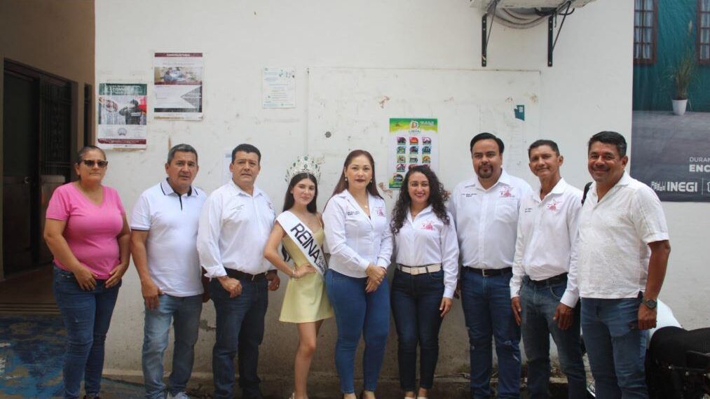 Entrega Bedolla apoyos a víctimas de explosión en Coahuayana