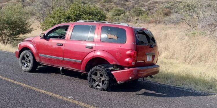 Tres lesionados tras choque múltiple en la autopista Siglo XXI