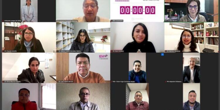 Asegura Fge Armas, Narcóticos, Vehículos Y Detiene A Un Supuesto Elemento De Seguridad Pública En Jungapeo