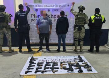Asegura Fge Armas, Narcóticos, Vehículos Y Detiene A Un Supuesto Elemento De Seguridad Pública En Jungapeo