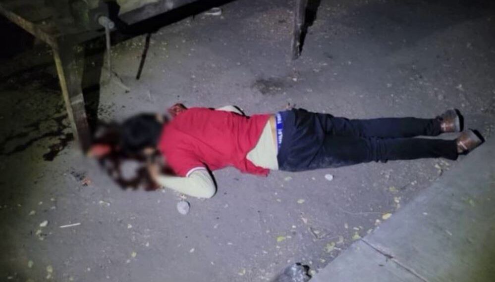 Ejecutan a tres jóvenes en menos de 30 minutos en la Niños Héroes de Apatzingán