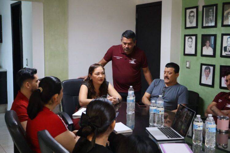 Irma Moreno Ordenase Reune Con Profesores - El Día De Michoacán