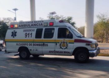 ¡Primer Pelea De Año Nuevo En Gasolinera Termina Con «Golpe De Gracia» Y Viaje Express Al Hospital!