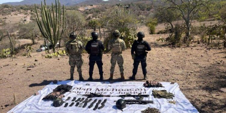 Operativo relámpago de la SSP y Marina DEJA ARSENAL ASEGURADO EN ARTEAGA