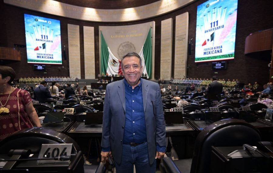 Camara De Diputados Conmemora A La Fuerza Aerea - El Día De Michoacán